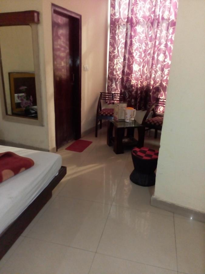 Star International Hotel New Delhi Exterior foto